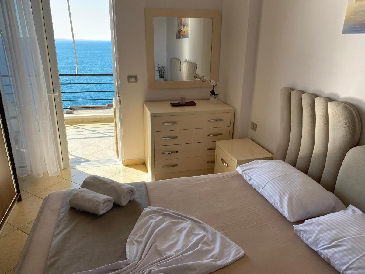 Apartment With Huge Sea View Balcony Sarandë Exterior foto